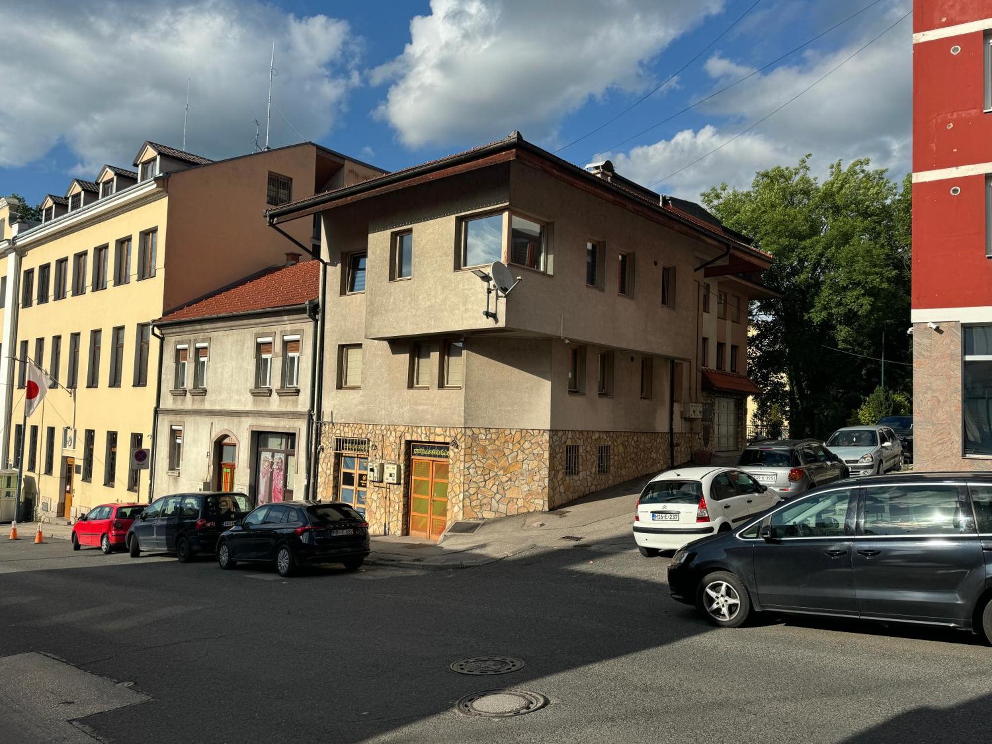 Latin Bridge - 3 Apartment, 80m2 In With Free Private Parking - Old Town *