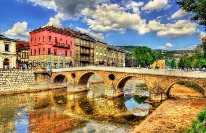 Latin Bridge - 3 Apartment, 80m2 In With Free Private Parking - Old Town Apartment Sarajevo